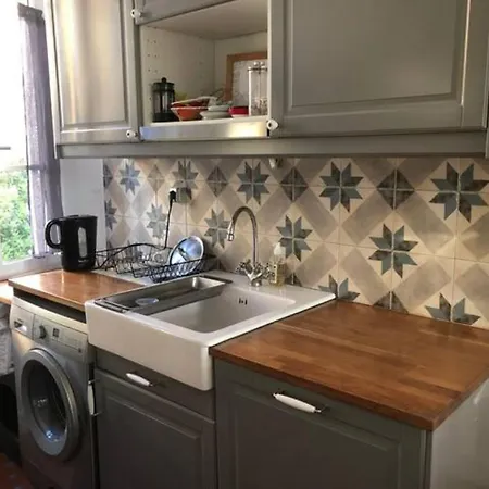 Apartment Bourgeois Au Calme Et A 2 Pas Du Centre Cannes